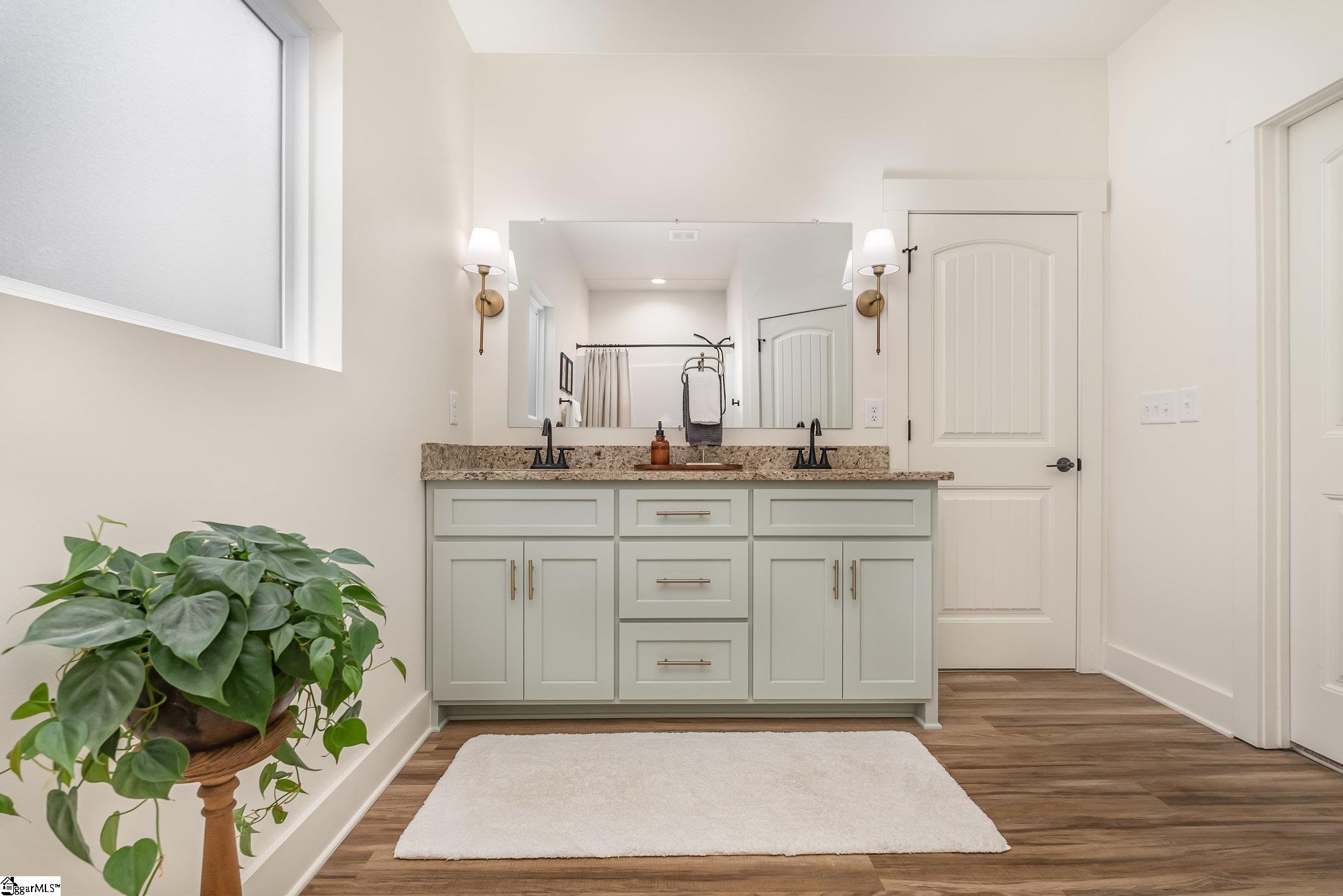 Laurens, South Carolina 29360, United States, 3 Bedrooms Bedrooms, ,2 BathroomsBathrooms,Residential,Active,257677