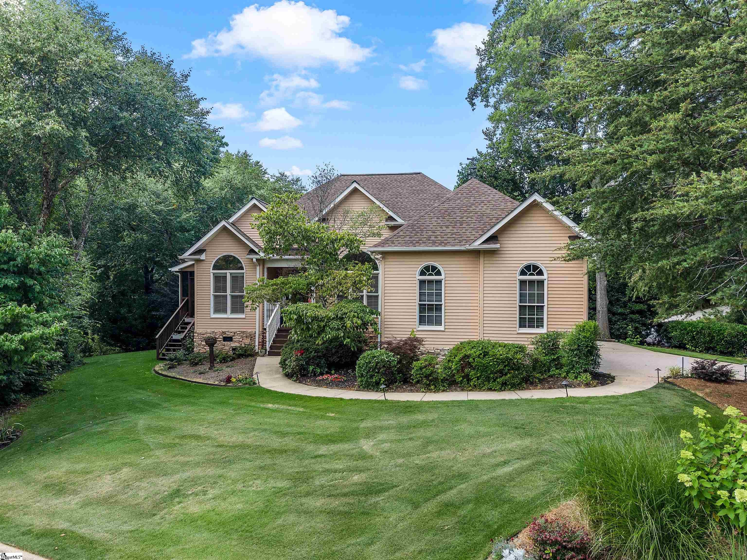 1 Fox Ridge Way