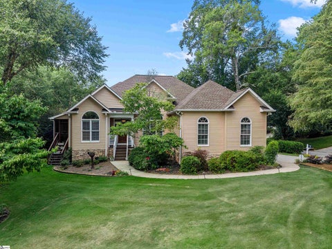 Photo of 1 Fox Ridge Way, Taylors, SC 29687 (MLS # 1596899)