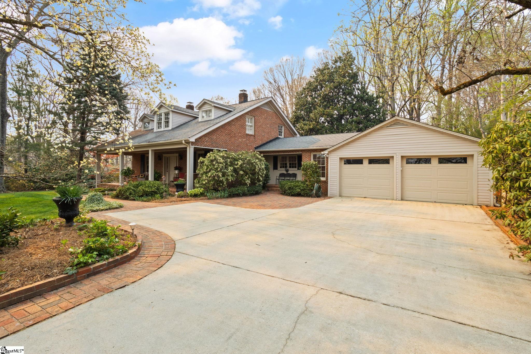 Travelers Rest, South Carolina 29690, United States, 5 Bedrooms Bedrooms, ,4 BathroomsBathrooms,Residential,Active,97885