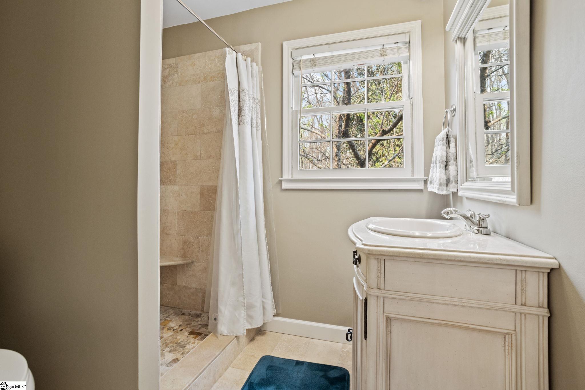 Travelers Rest, South Carolina 29690, United States, 5 Bedrooms Bedrooms, ,4 BathroomsBathrooms,Residential,Active,97885