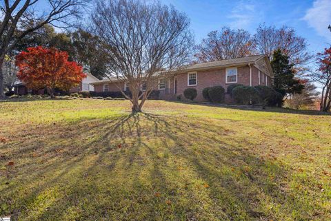 Photo of 800 Richbourg Road, Greenville, SC 29615 (MLS # 1574914)
