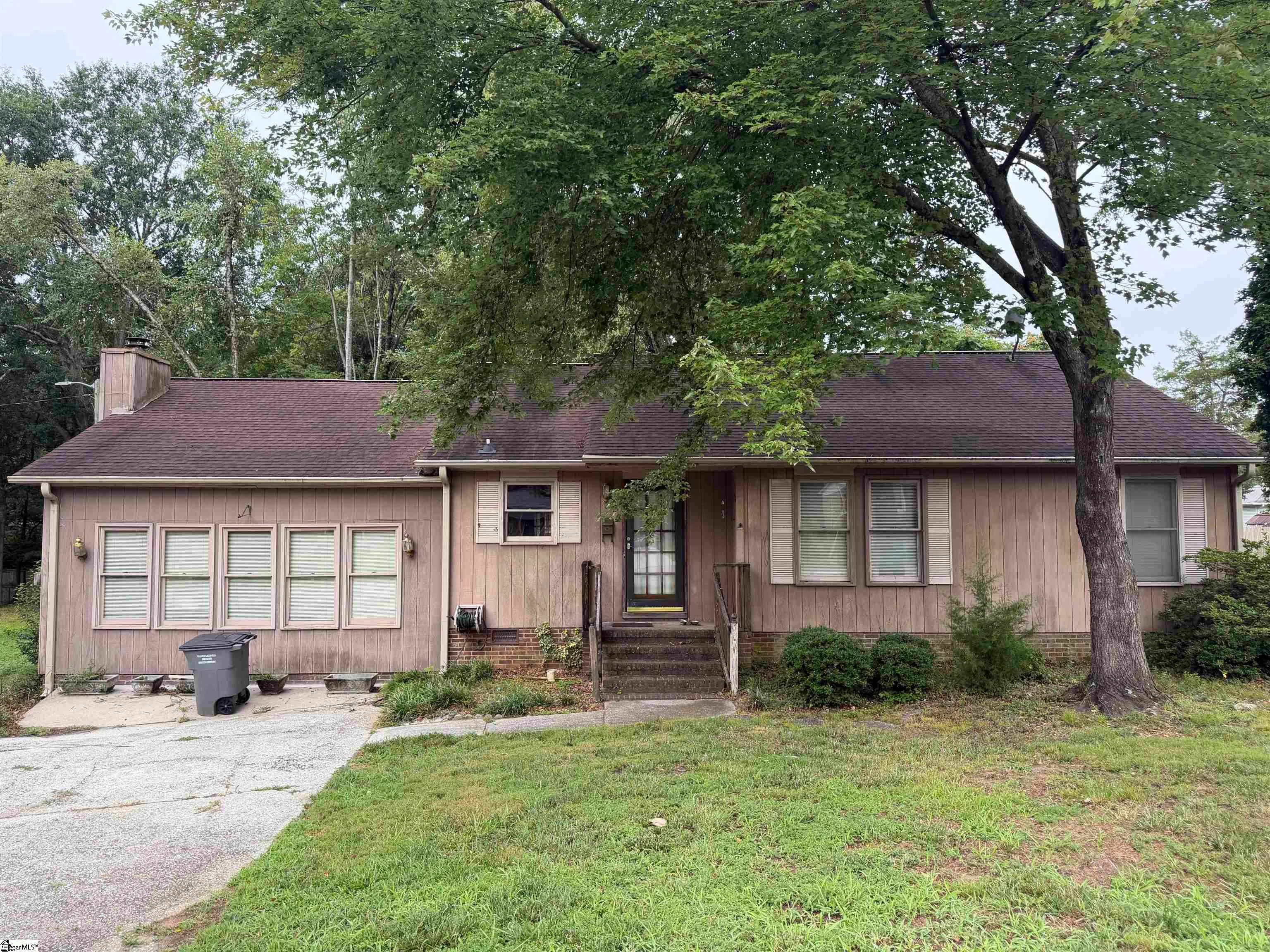 4 Cardinal Drive