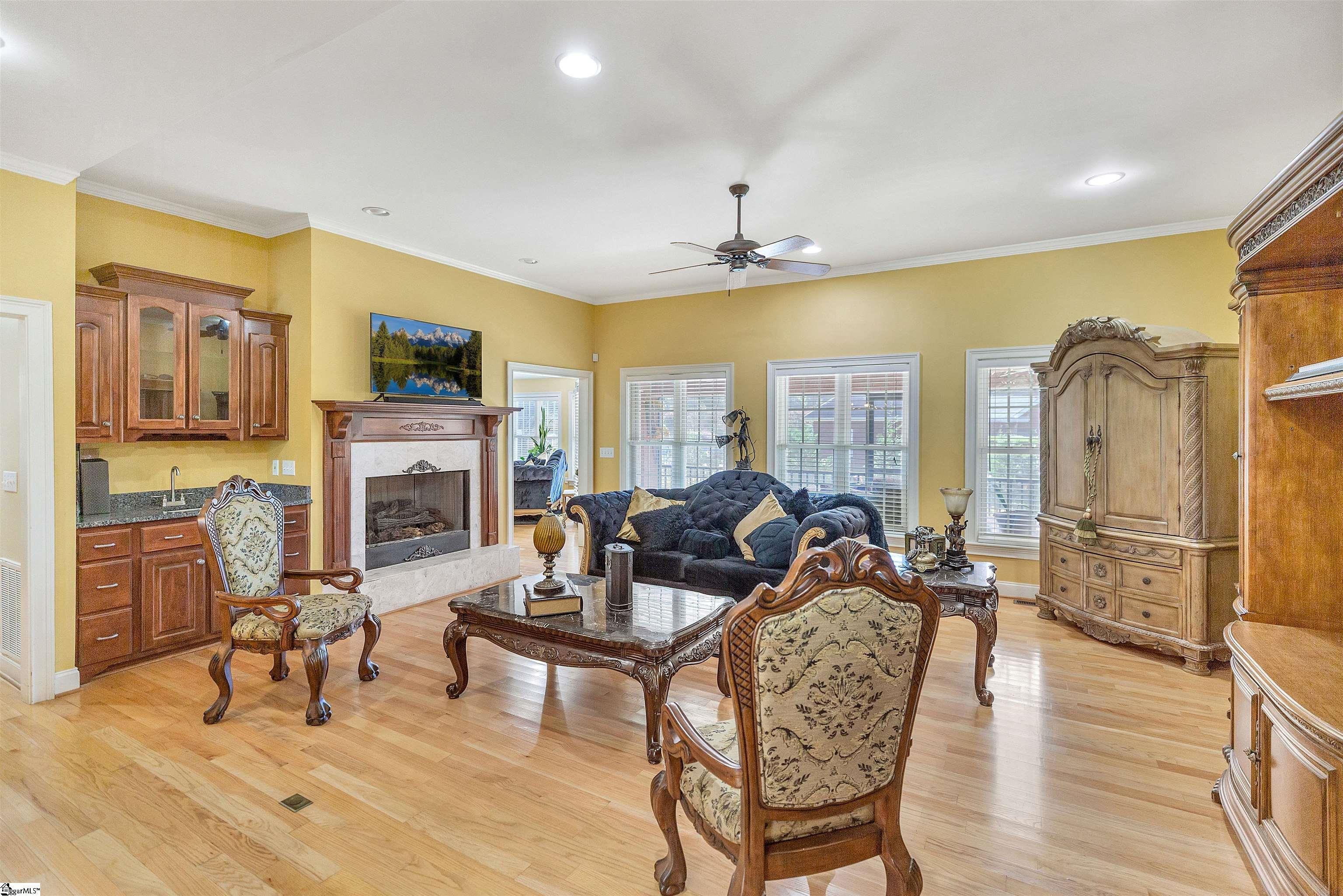 116 Cayman Way