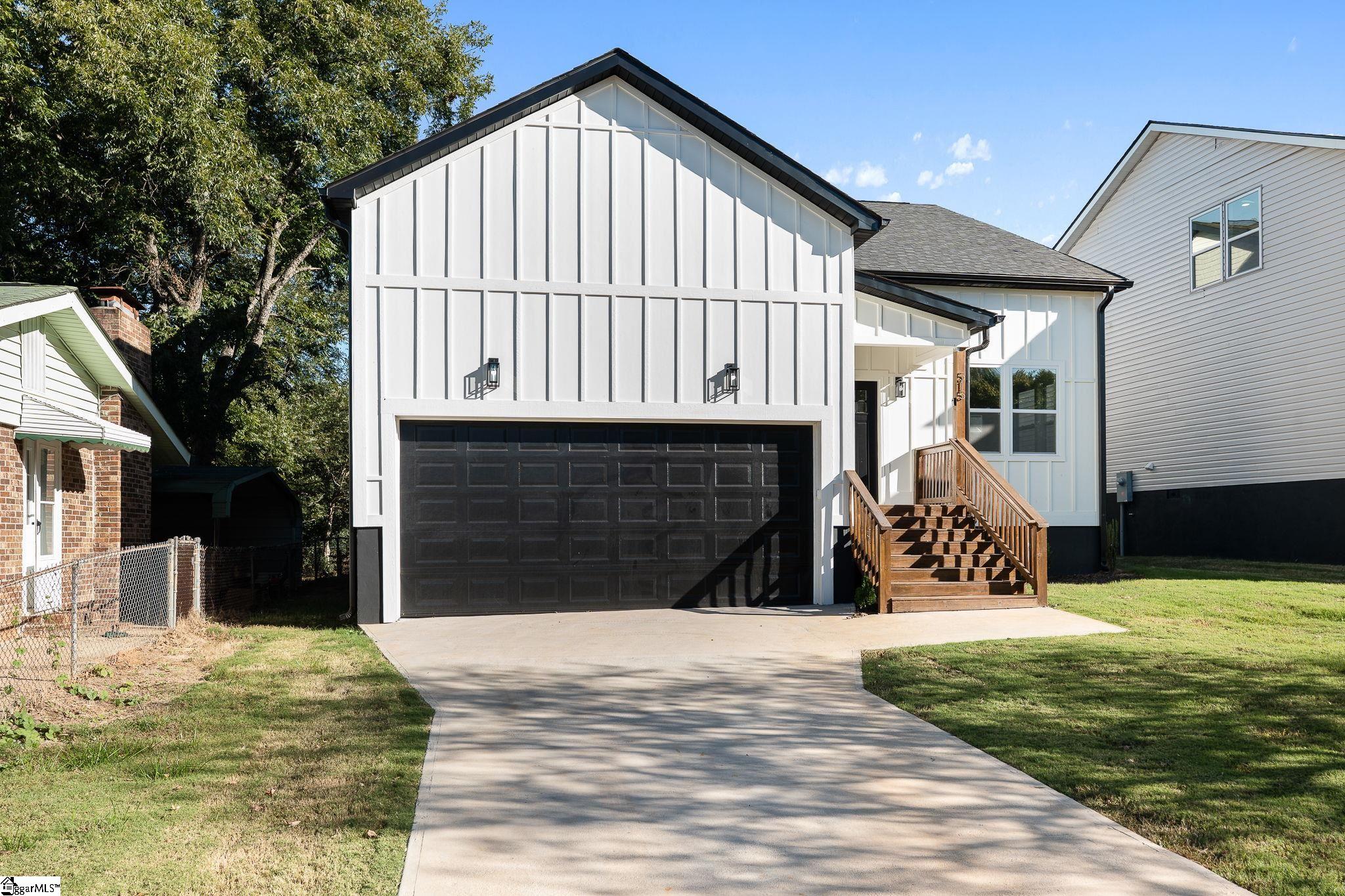 Real Estate Search 2 515B Goldsmith Road