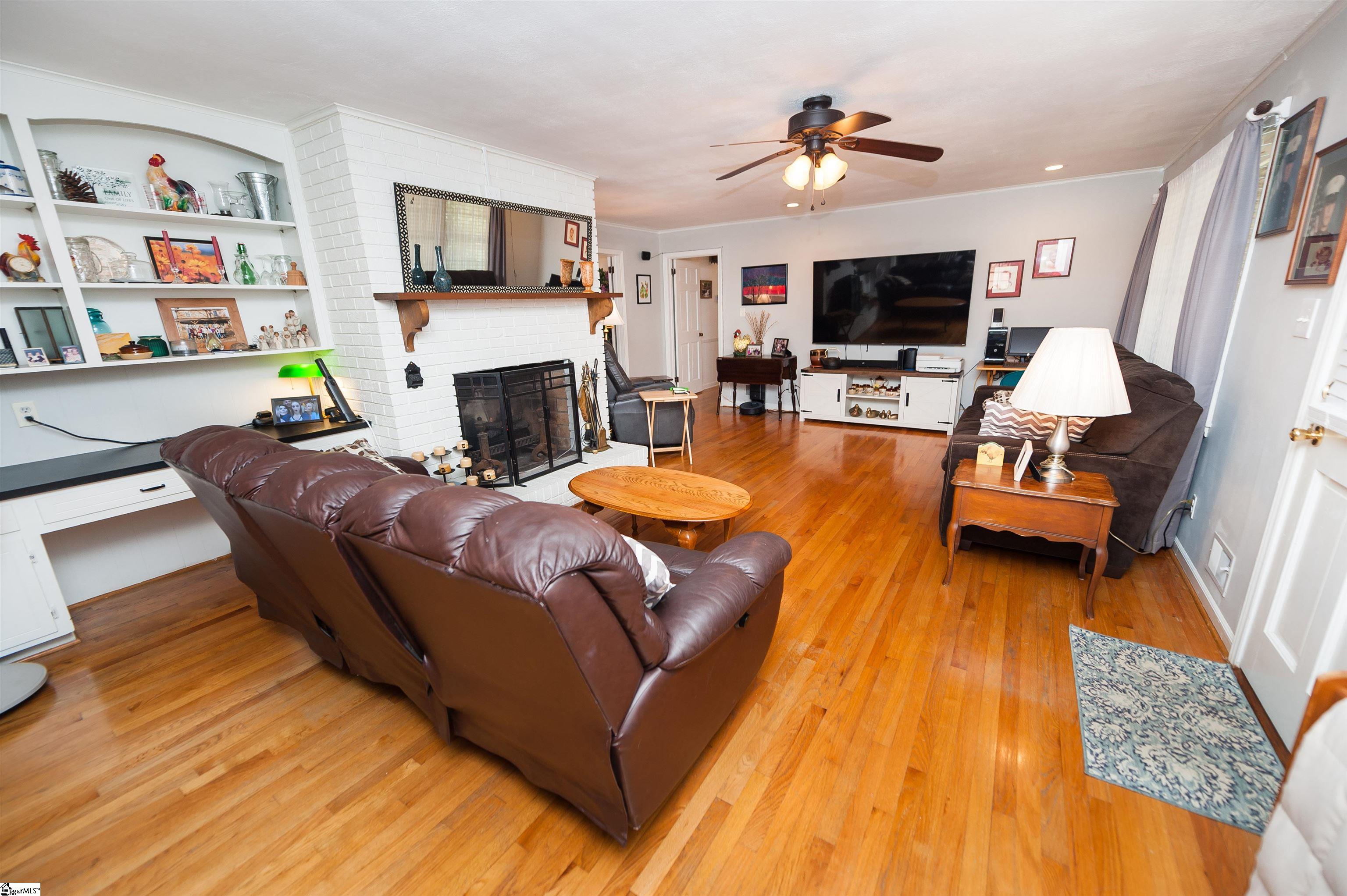 302 Peach Valley Drive