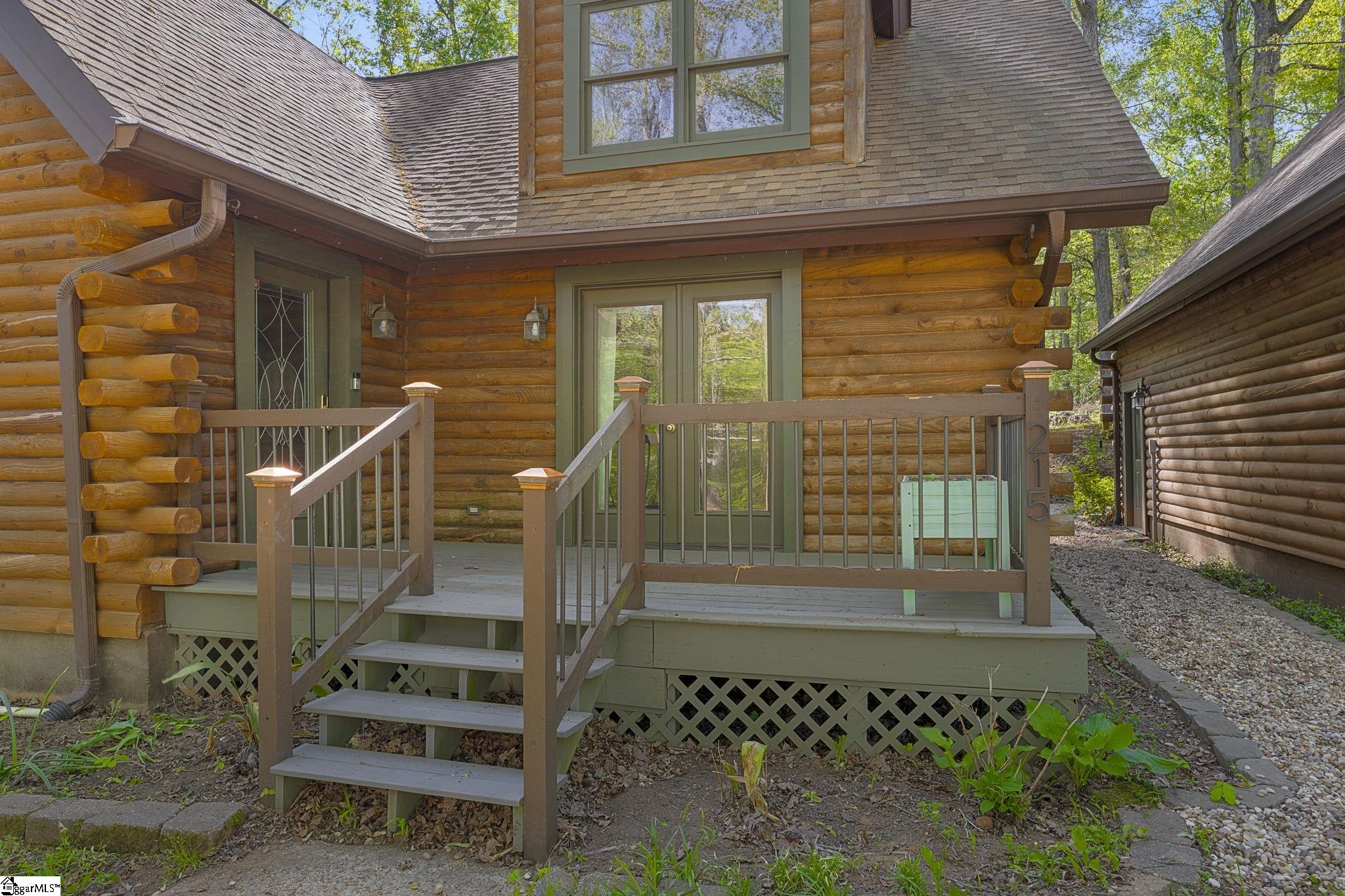 215 Bowen Road
