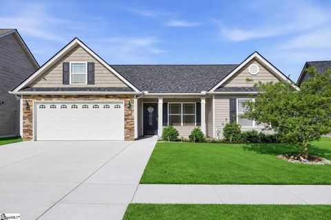 Photo of 762 Maya Street, Boiling Springs, SC 29316 (MLS # 1587853)