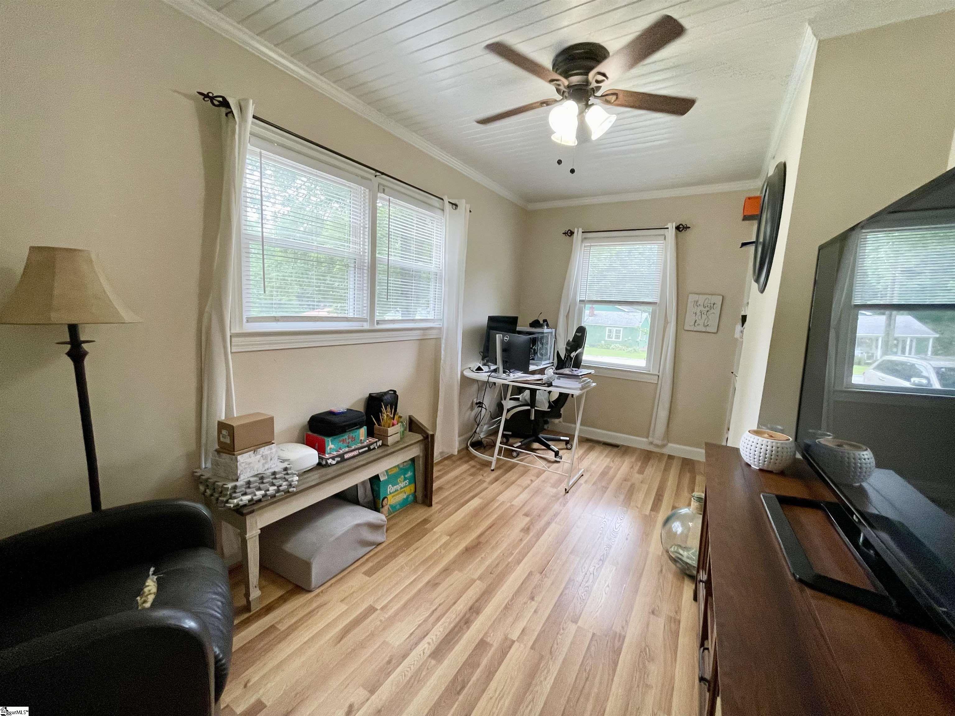 Clinton, South Carolina 29325, United States, 3 Bedrooms Bedrooms, ,2 BathroomsBathrooms,Residential,Contingent,148352