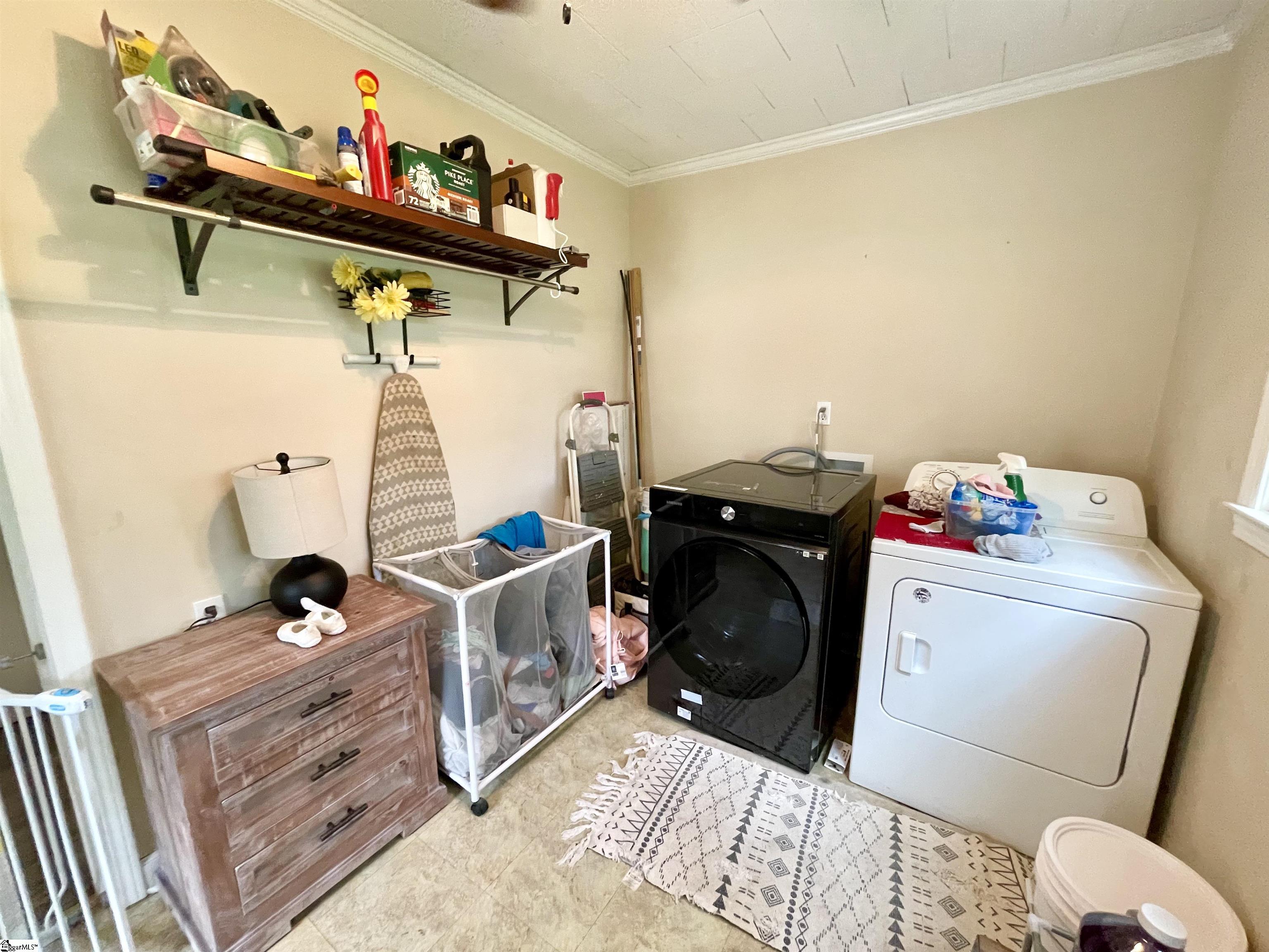 Clinton, South Carolina 29325, United States, 3 Bedrooms Bedrooms, ,2 BathroomsBathrooms,Residential,Contingent,148352