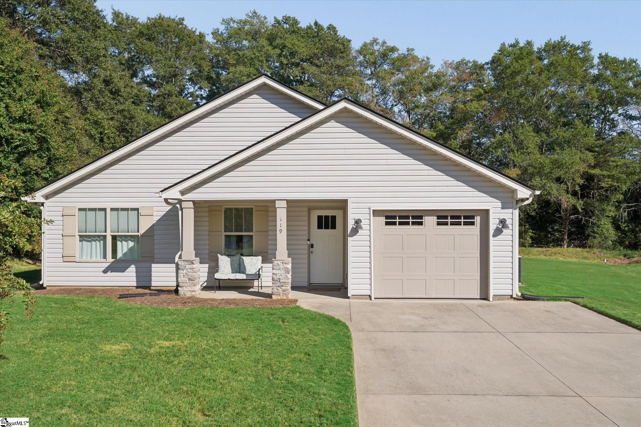 Real Estate Search 2 121 Landrum Drive