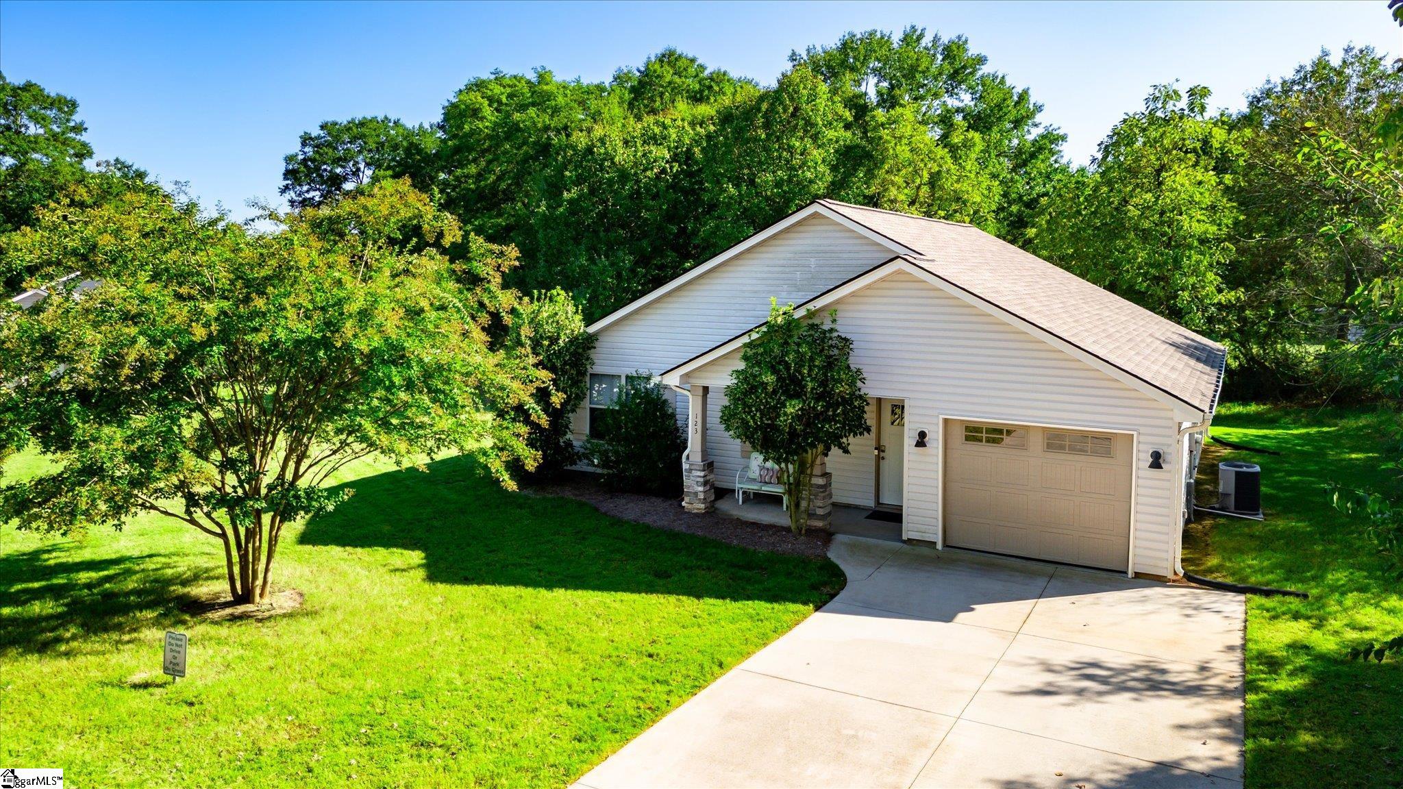 Real Estate Search 4 121 Landrum Drive