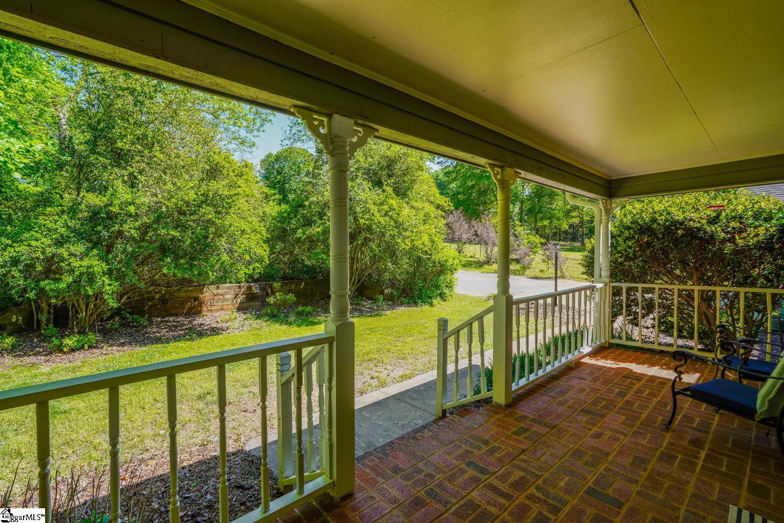 102 Hickory Hollow Drive