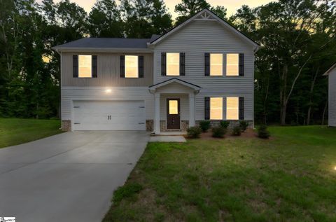 Photo of 104 Westminster Avenue, Anderson, SC 29625 (MLS # 1579085)