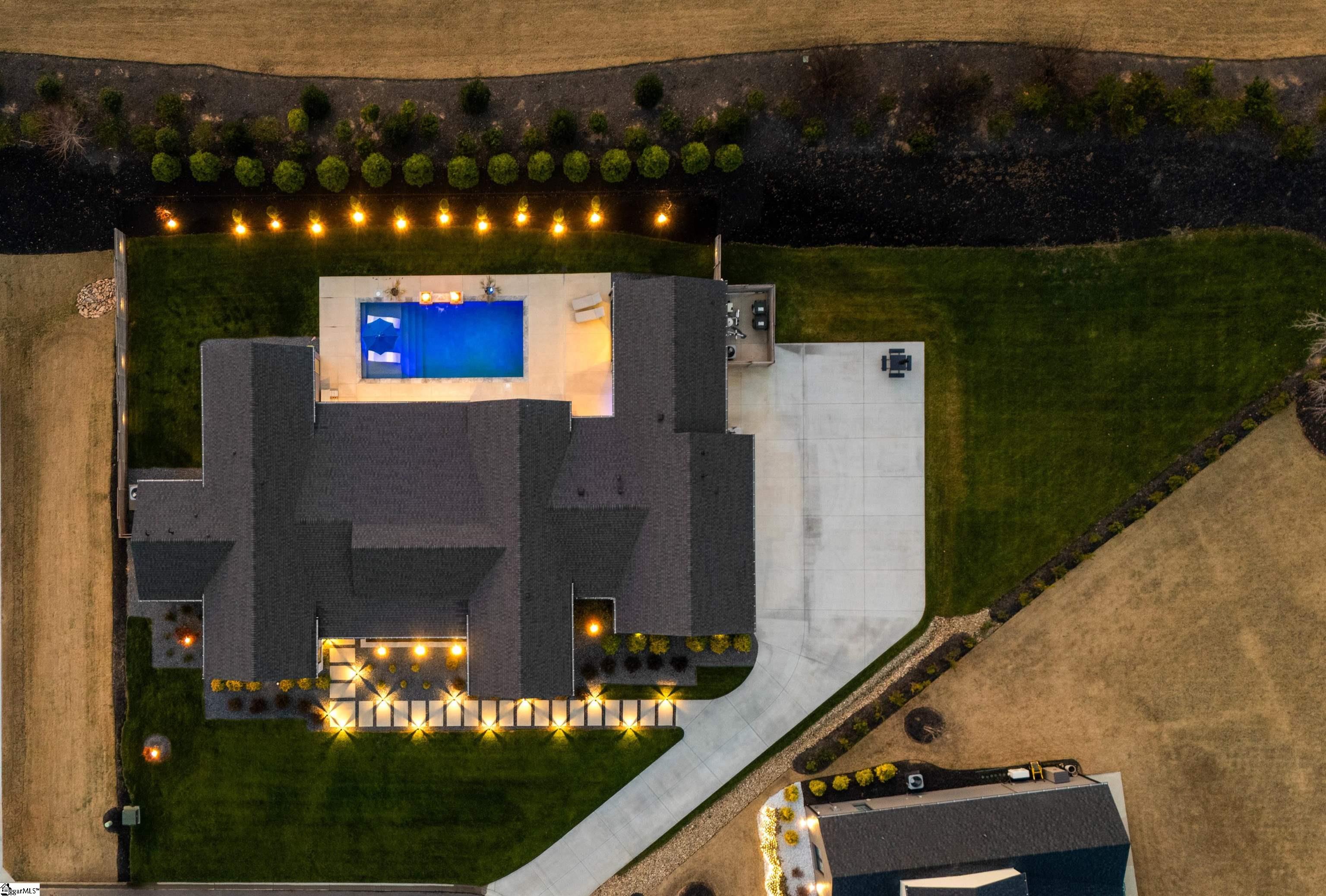 313 Waterford Fall Way