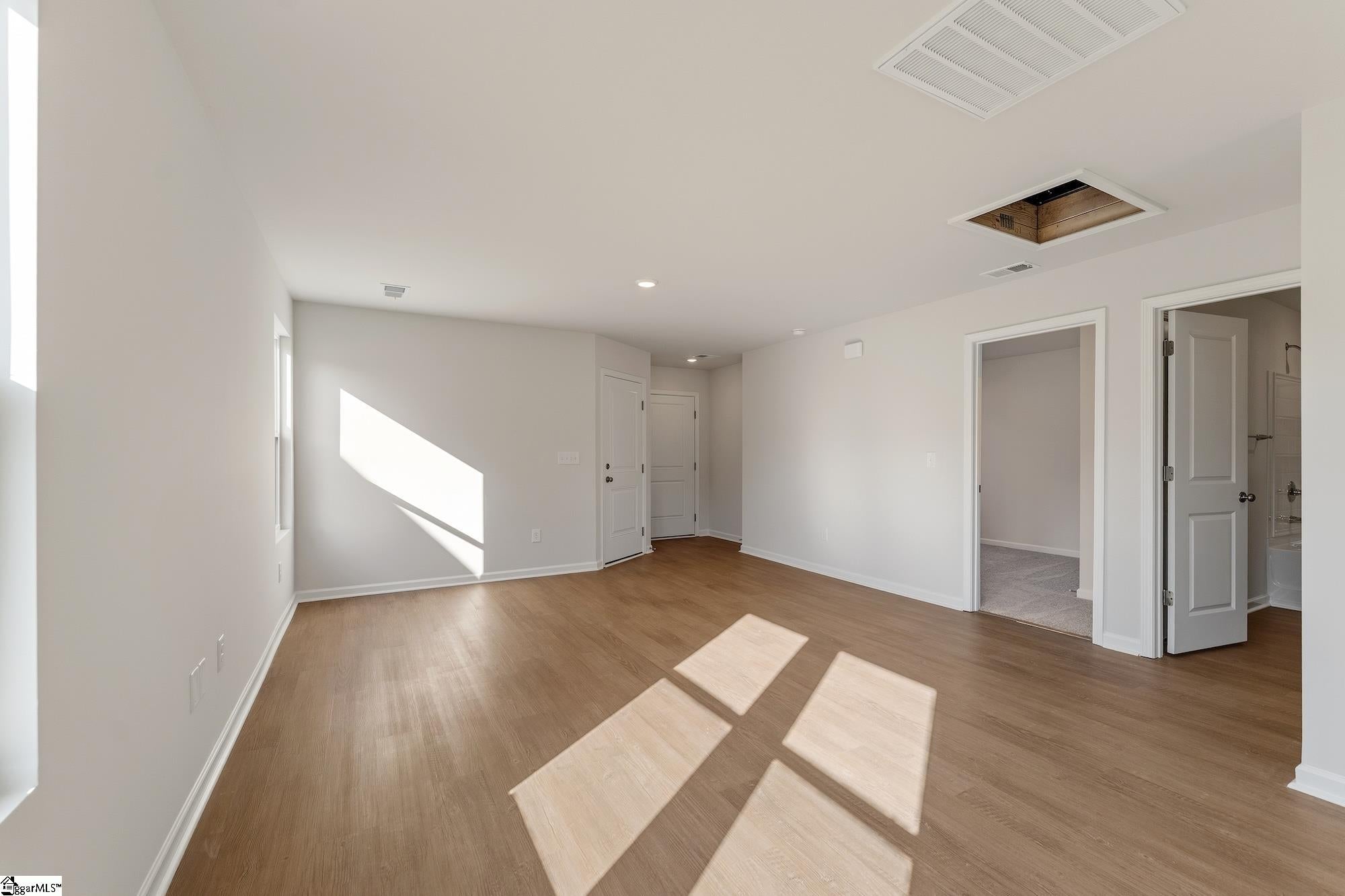 Real Estate Search 3 154 Cloverfield Lane
