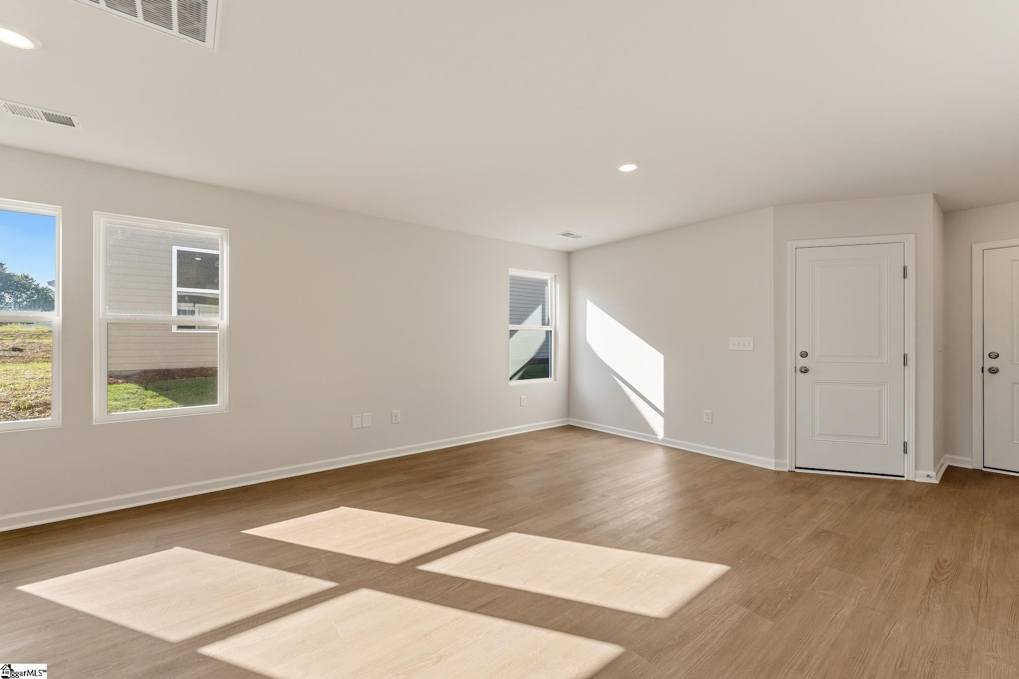 Real Estate Search 2 154 Cloverfield Lane