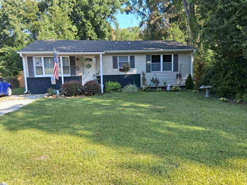 Photo of 37 Crestmore Drive, Greenville, SC 29611 (MLS # 1602270)