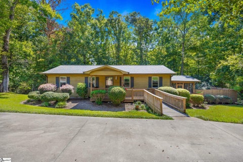 Photo of 375 Gravley Road, Pickens, SC 29671 (MLS # 1604250)