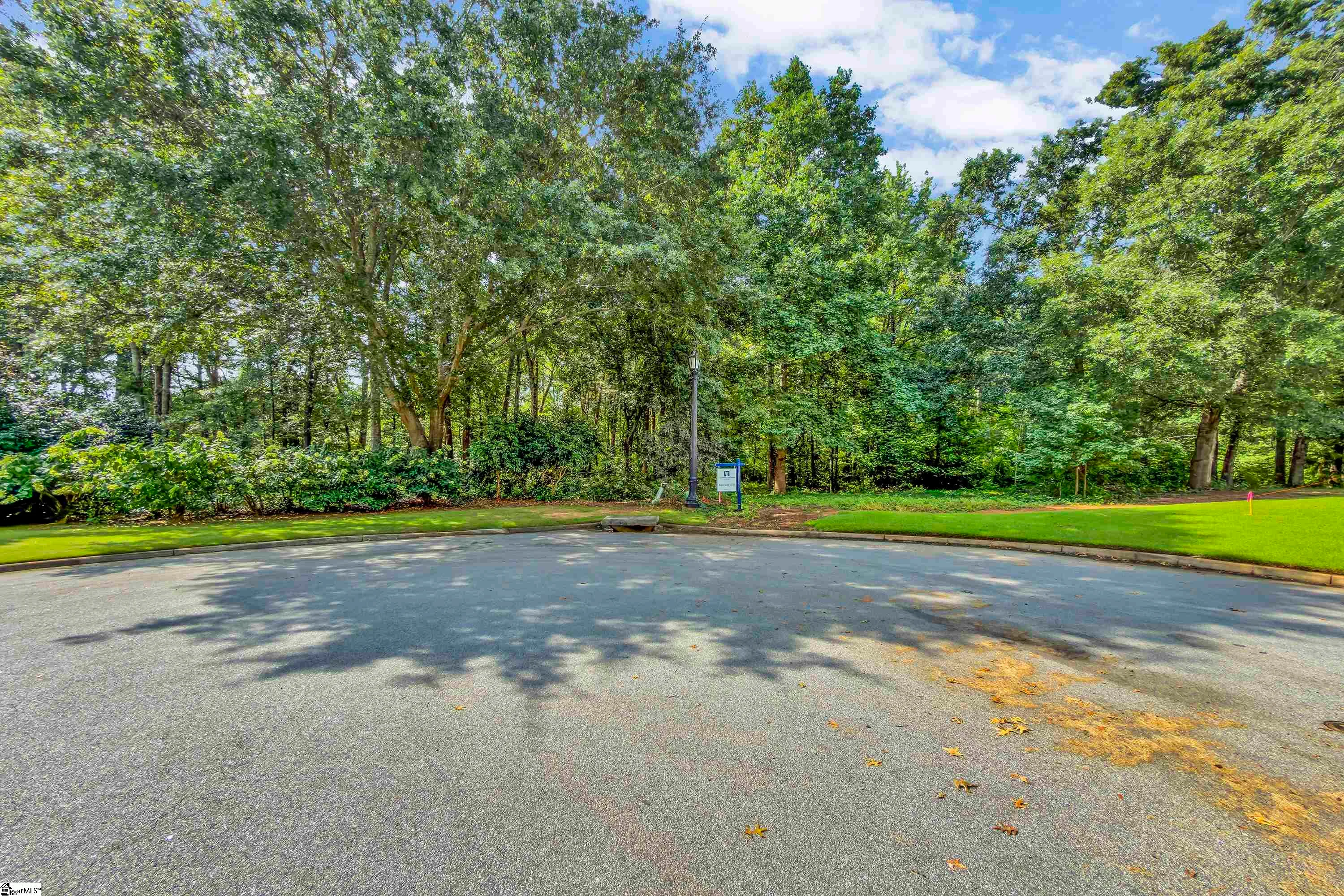 6 Peters Creek Court