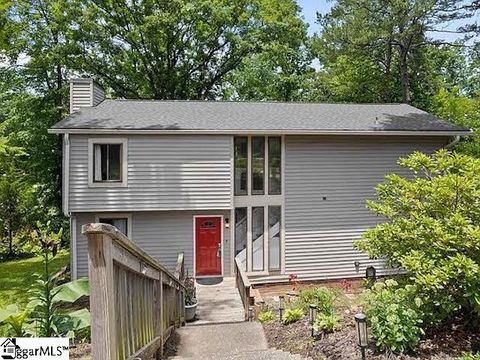 Photo of 1201 Winding Way, Taylors, SC 29607 (MLS # 1571422)