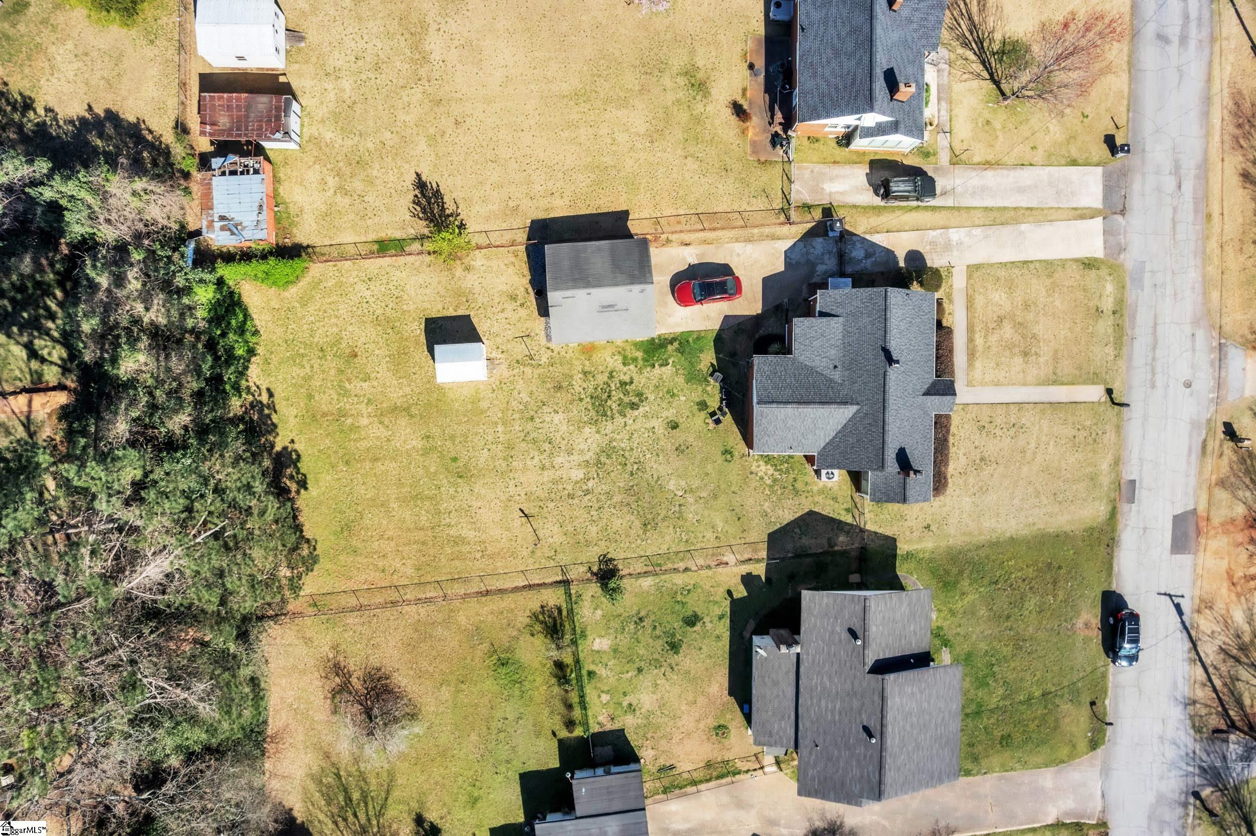 Greenville, South Carolina 29611, United States, 2 Bedrooms Bedrooms, ,2 BathroomsBathrooms,Residential,Contingent,91477