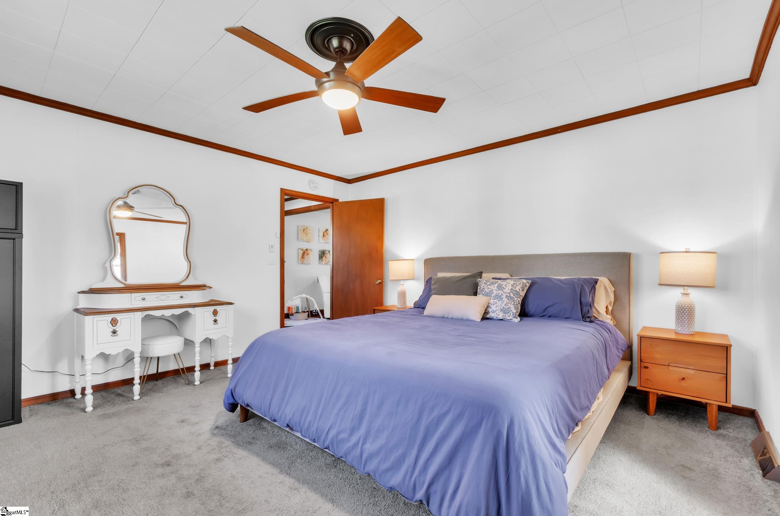 Greenville, South Carolina 29611, United States, 2 Bedrooms Bedrooms, ,2 BathroomsBathrooms,Residential,Contingent,91477