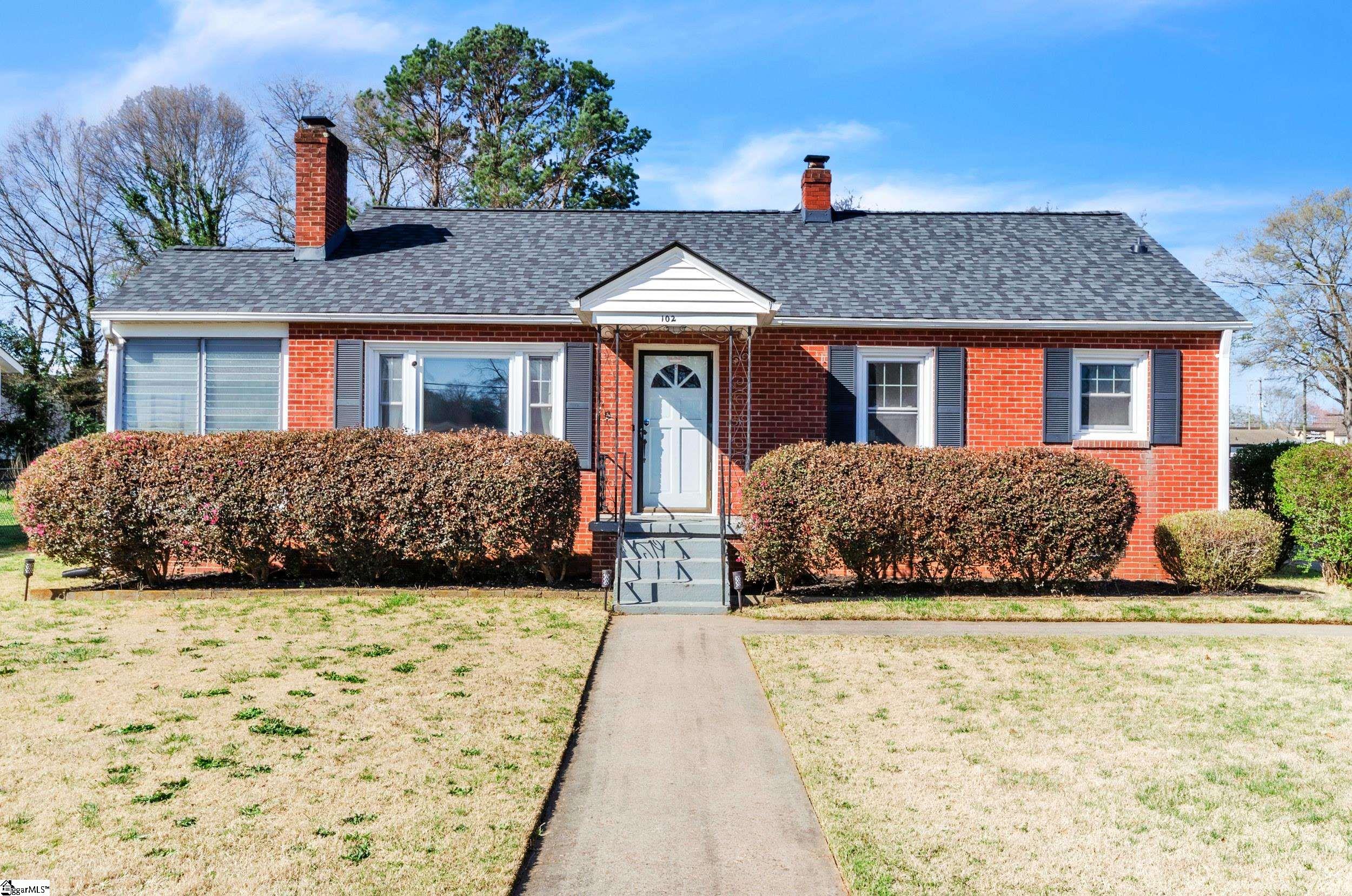 Greenville, South Carolina 29611, United States, 2 Bedrooms Bedrooms, ,2 BathroomsBathrooms,Residential,Contingent,91477