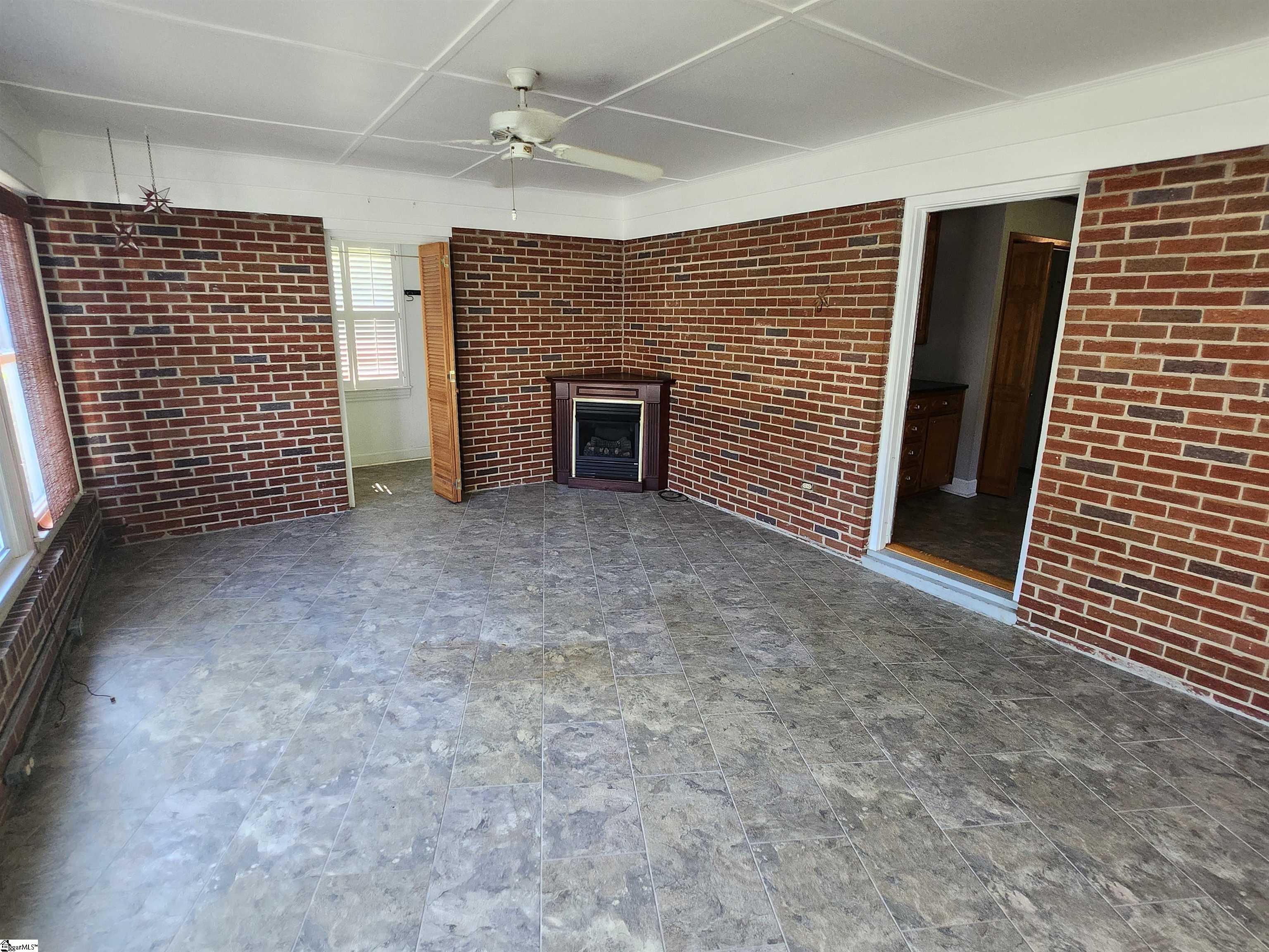 204 Ridge Drive