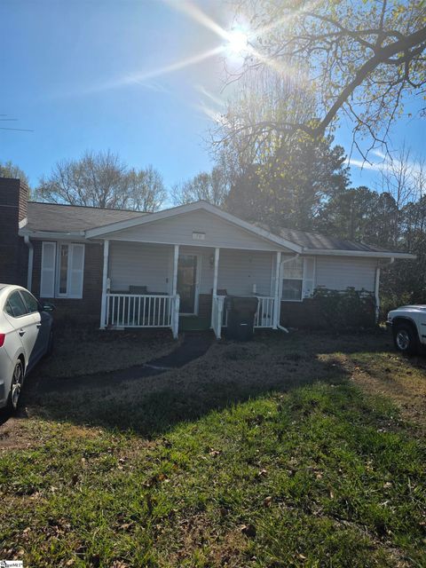 Photo of 70 Snowmill Road, Woodruff, SC 29388 (MLS # 1577084)