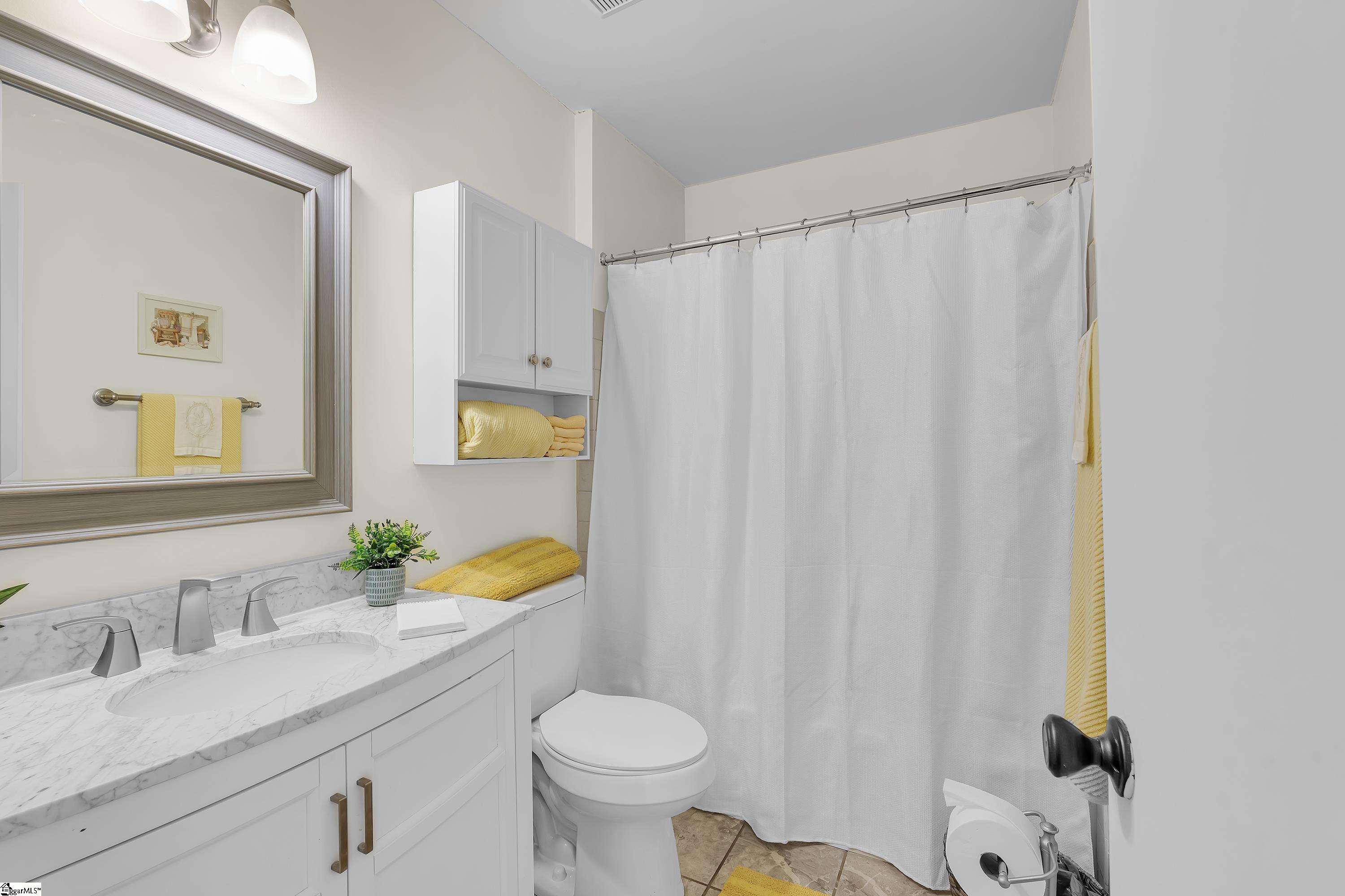 Greenville, South Carolina 29601, United States, 2 Bedrooms Bedrooms, ,2 BathroomsBathrooms,Residential,Active,234464