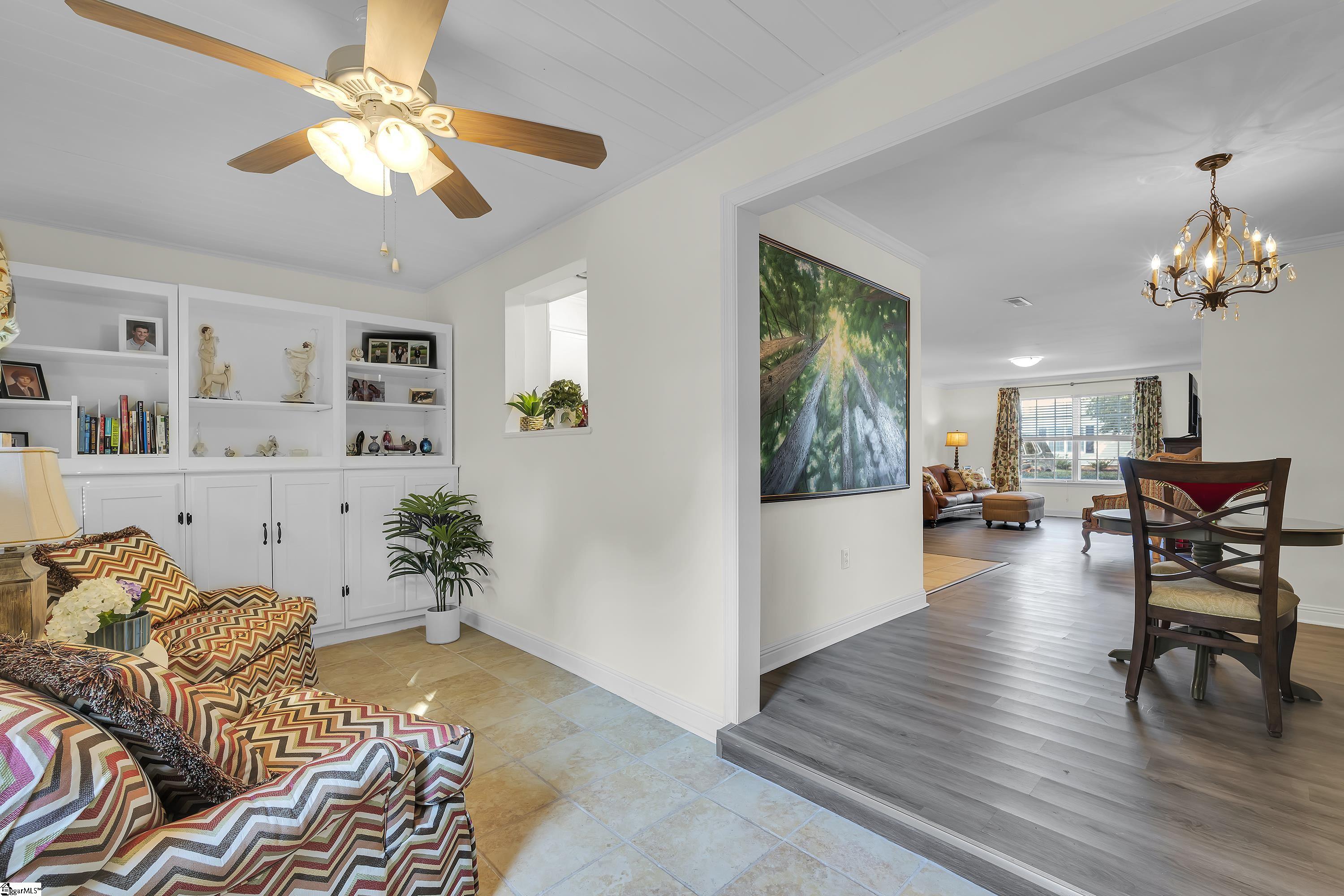 Greenville, South Carolina 29601, United States, 2 Bedrooms Bedrooms, ,2 BathroomsBathrooms,Residential,Active,234464