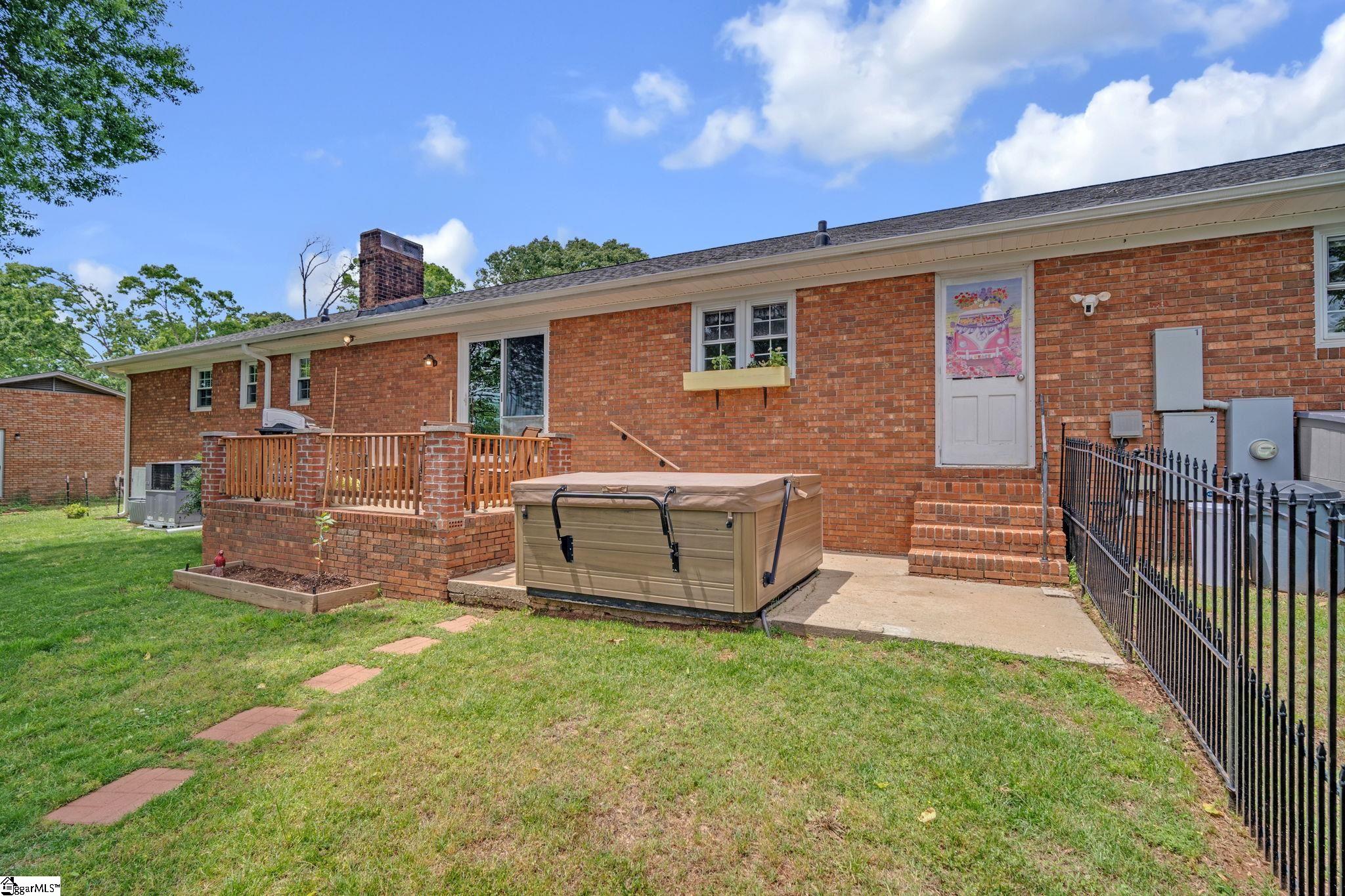 Mauldin, South Carolina 29662, United States, 3 Bedrooms Bedrooms, ,2 BathroomsBathrooms,Residential,Active,127576