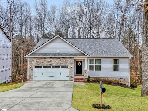 Photo of 208 Joes Court, Easley, SC 29642 (MLS # 1580927)