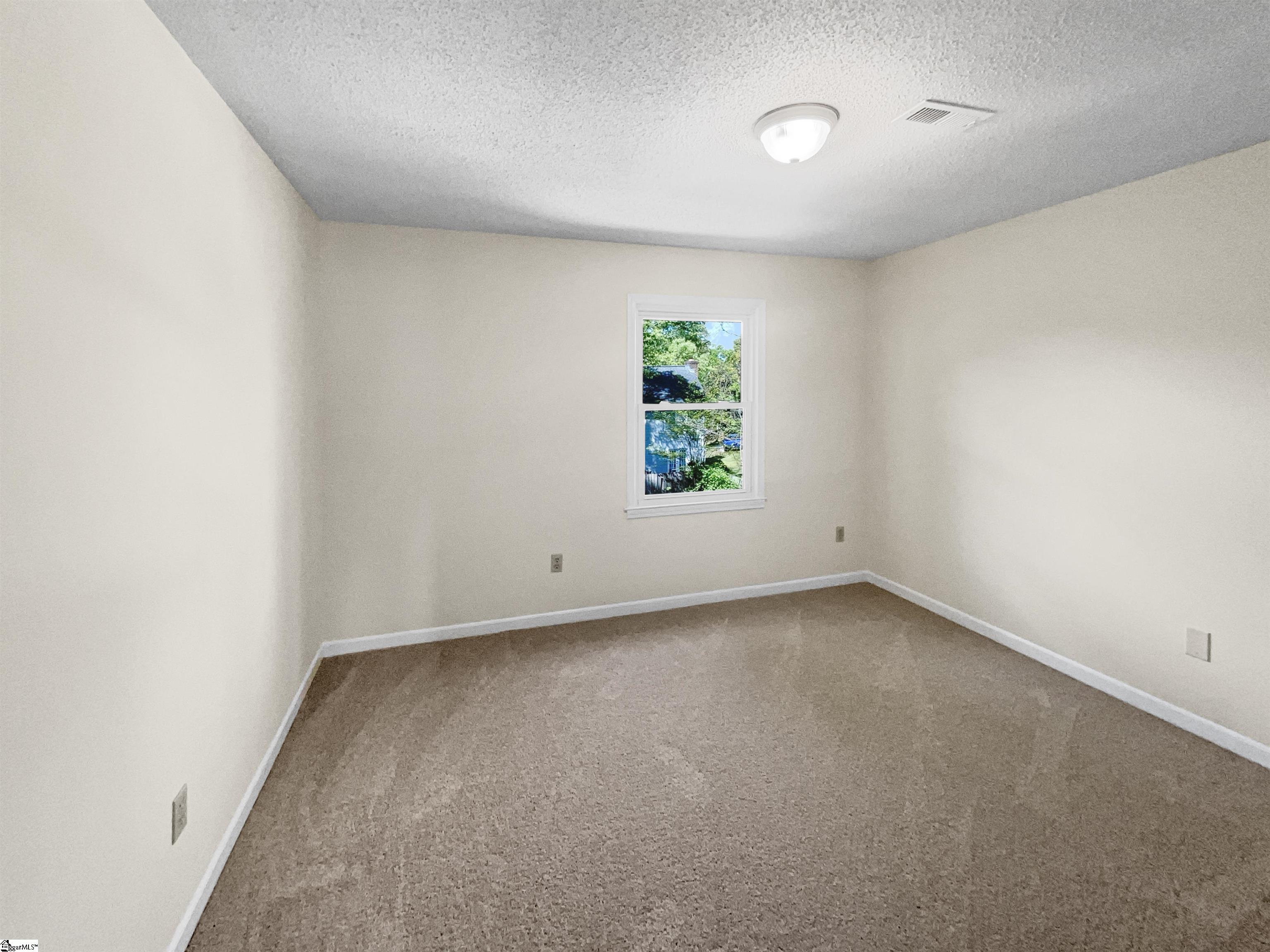 213 Pinecrest Drive