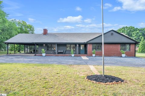 Photo of 311 Costner Road, Boiling Springs, SC 29316 (MLS # 1592555)