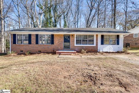 111 Oak Park Drive Mauldin SC 29662