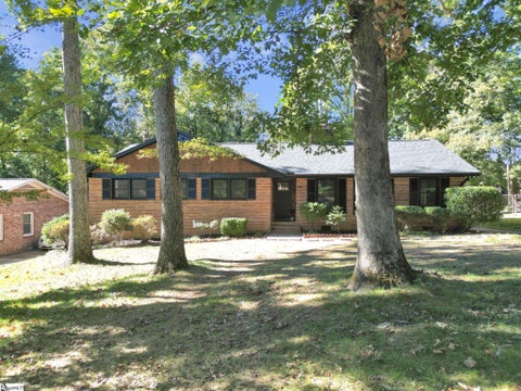 Photo of 26 Pine Creek Court, Greenville, SC 29605 (MLS # 1607198)