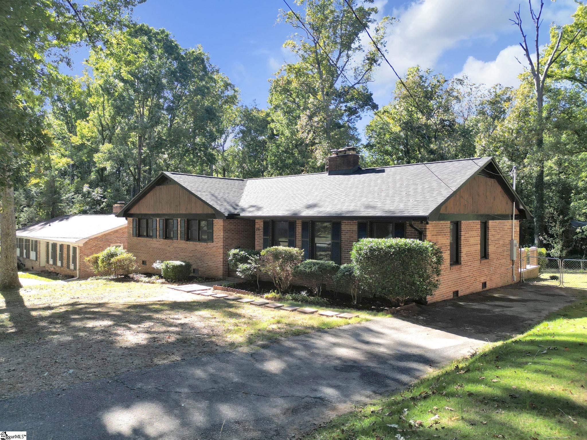 26 Pine Creek Court