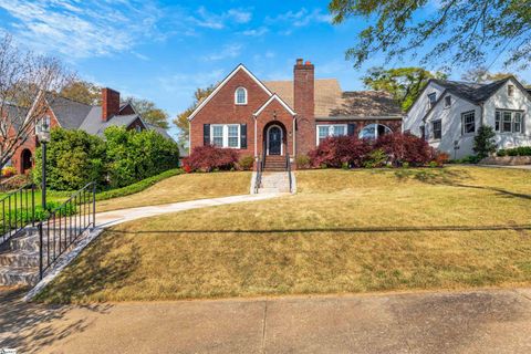 Photo of 209 Cleveland Street, Greenville, SC 29601 (MLS # 1586665)