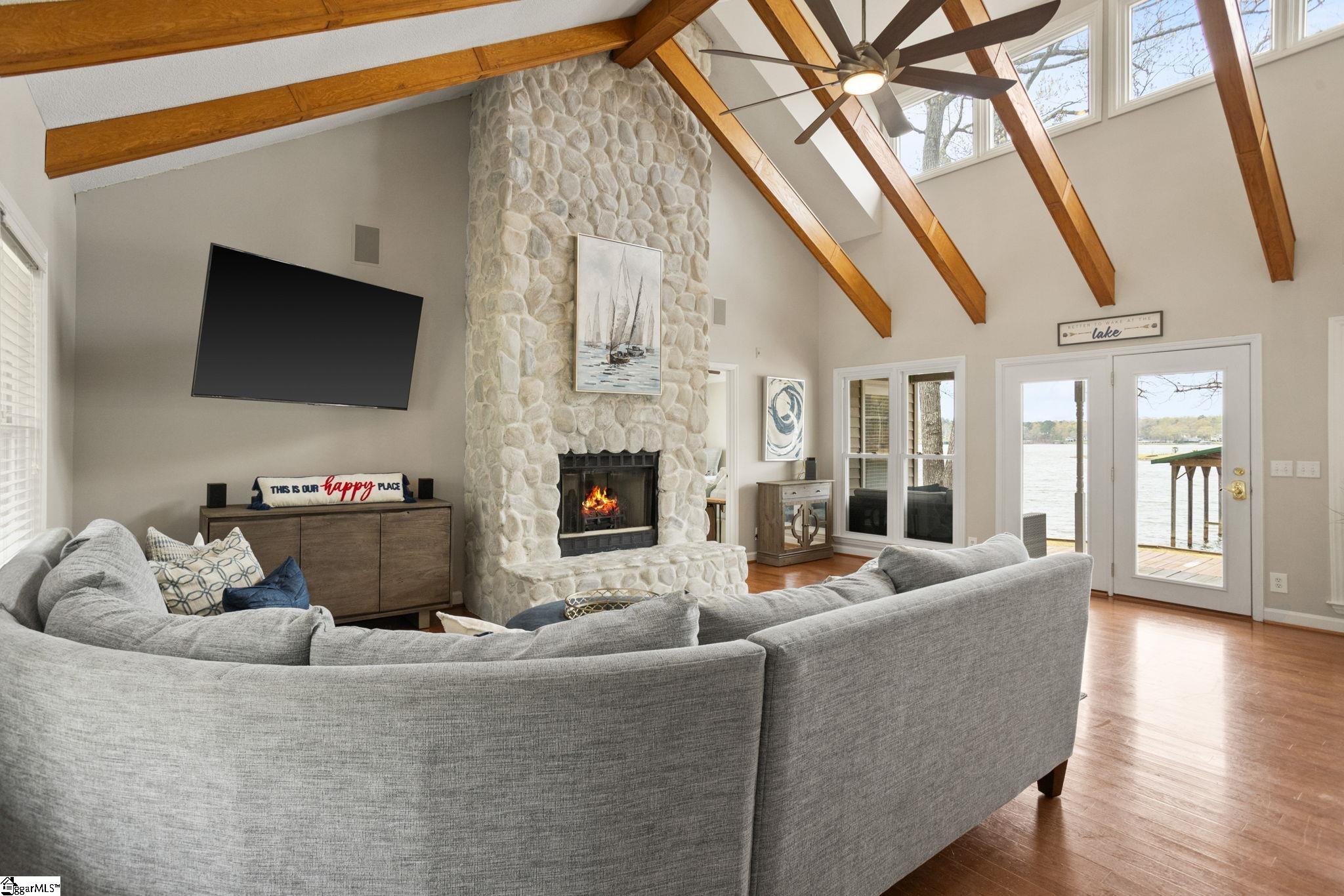351 Ridgewood Drive
