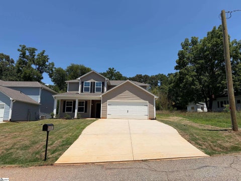 Photo of 6 Huff Drive, Greenville, SC 29611 (MLS # 1600554)