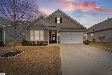 Photo of 607 Raleighwood Lane, Simpsonville, SC 29681 (MLS # 1579684)