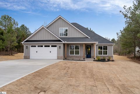 Photo of 281 Pine Hills Road, Woodruff, SC 29388 (MLS # 1574164)