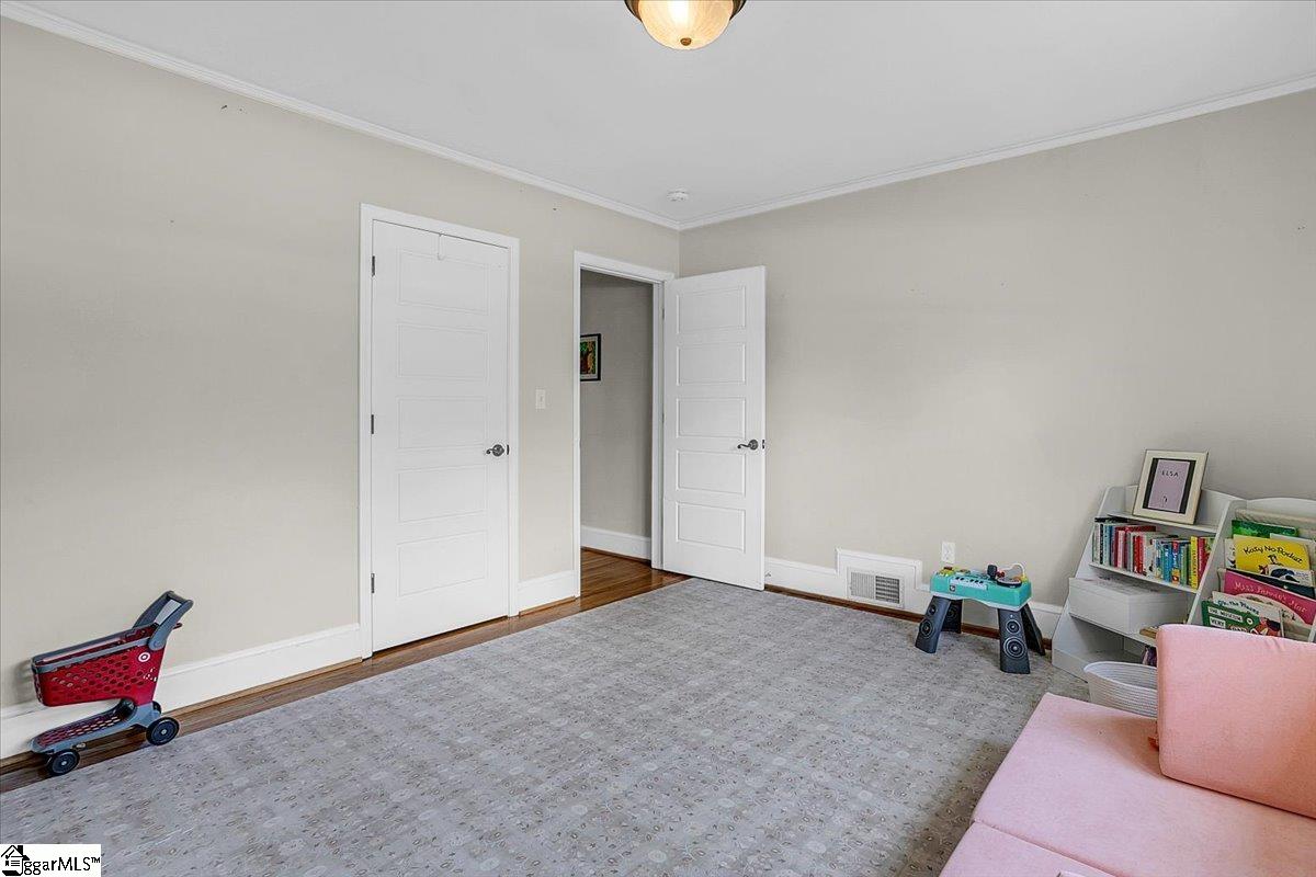 Greenville, South Carolina 29609, United States, 3 Bedrooms Bedrooms, ,2 BathroomsBathrooms,Residential,Contingent,208830