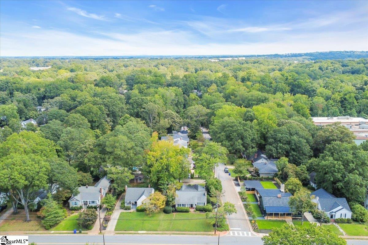 Greenville, South Carolina 29609, United States, 3 Bedrooms Bedrooms, ,2 BathroomsBathrooms,Residential,Contingent,208830