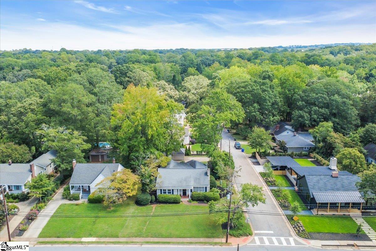 Greenville, South Carolina 29609, United States, 3 Bedrooms Bedrooms, ,2 BathroomsBathrooms,Residential,Contingent,208830