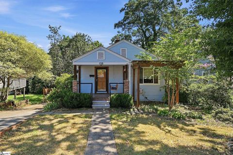 Photo of 108 Hawthorne Lane, Greenville, SC 29605 (MLS # 1597343)
