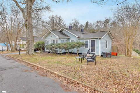 Photo of 33 School Street, Enoree, SC 29335 (MLS # 1578030)