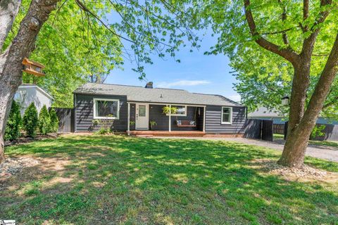 Photo of 8 Nimitz Street, Greenville, SC 29609 (MLS # 1588570)